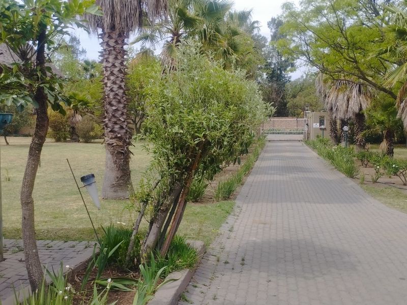 Commercial For Sale In Centurion - Photo 8