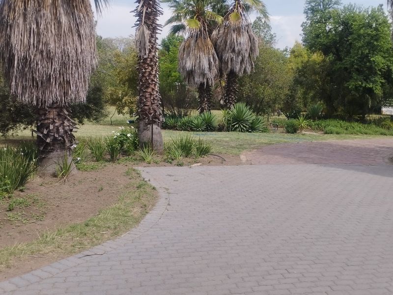 Commercial For Sale In Centurion - Photo 4