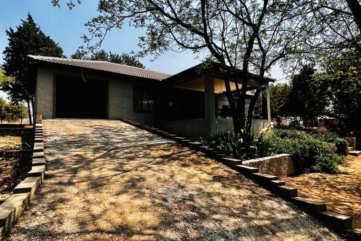 Commercial For Sale In Centurion - Photo 2