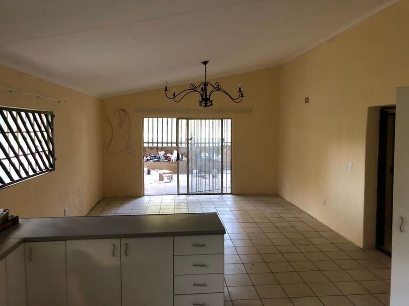 Commercial For Sale In Centurion - Photo 5