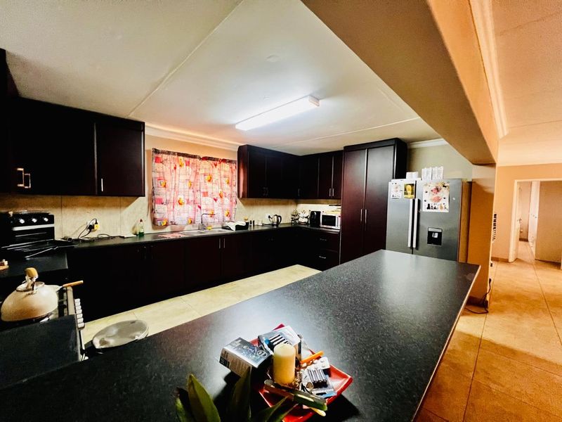 Commercial For Sale In Centurion - Photo 10