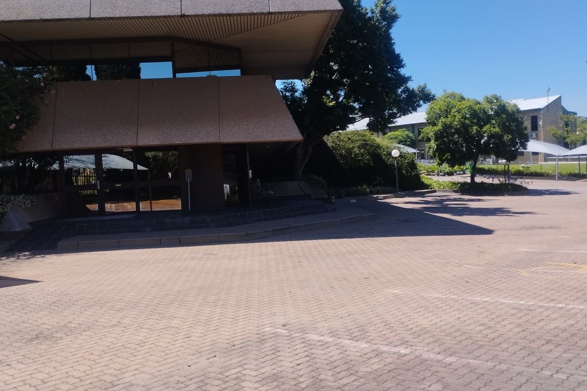 Commercial For Sale In Midrand - Photo 4