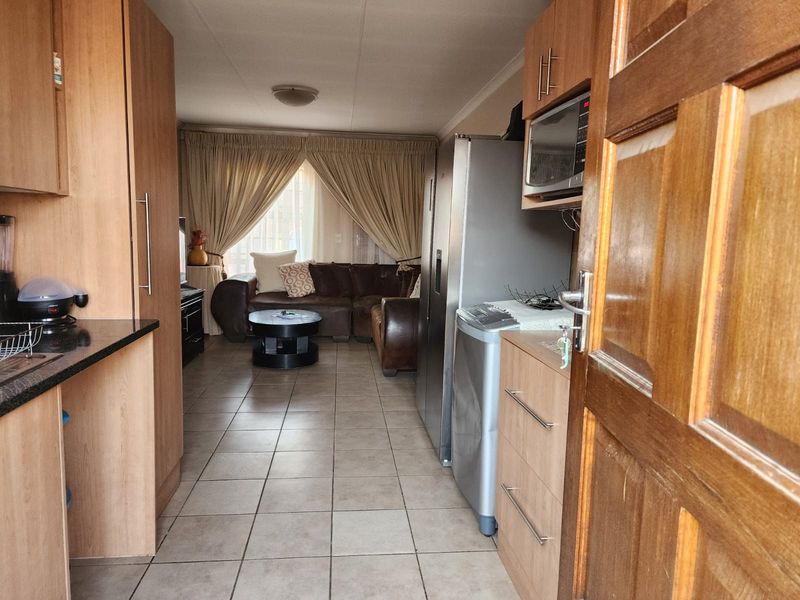 Cluster Pending Sale In Centurion - Photo 7