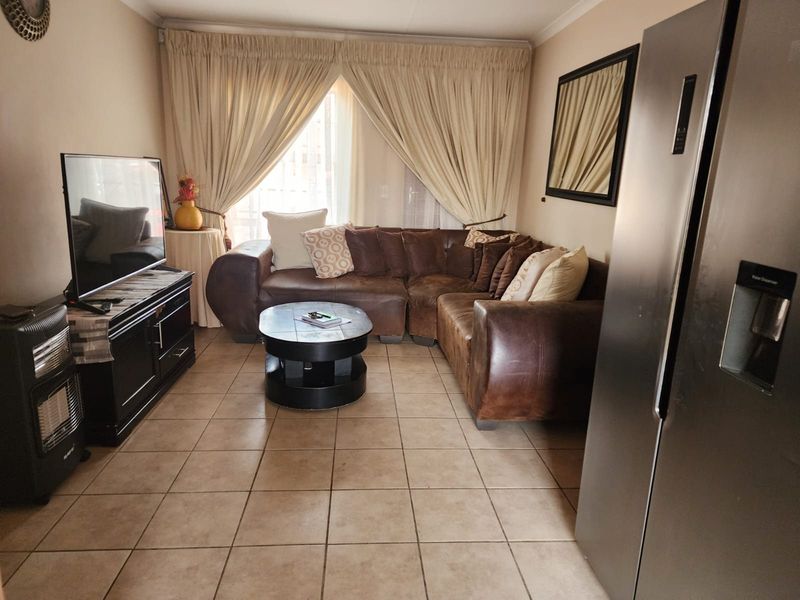Cluster Pending Sale In Centurion - Photo 3