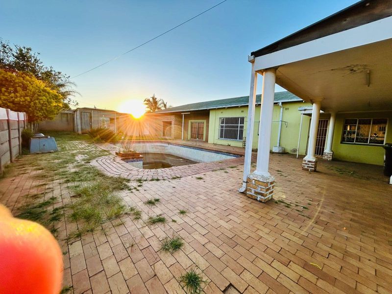 House For Sale In Springs - Photo 9