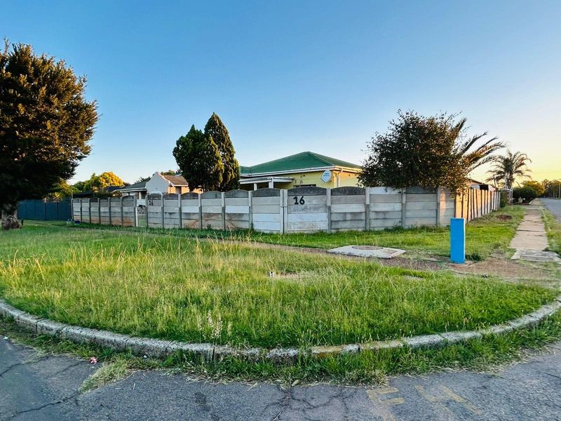 House For Sale In Springs - Photo 1