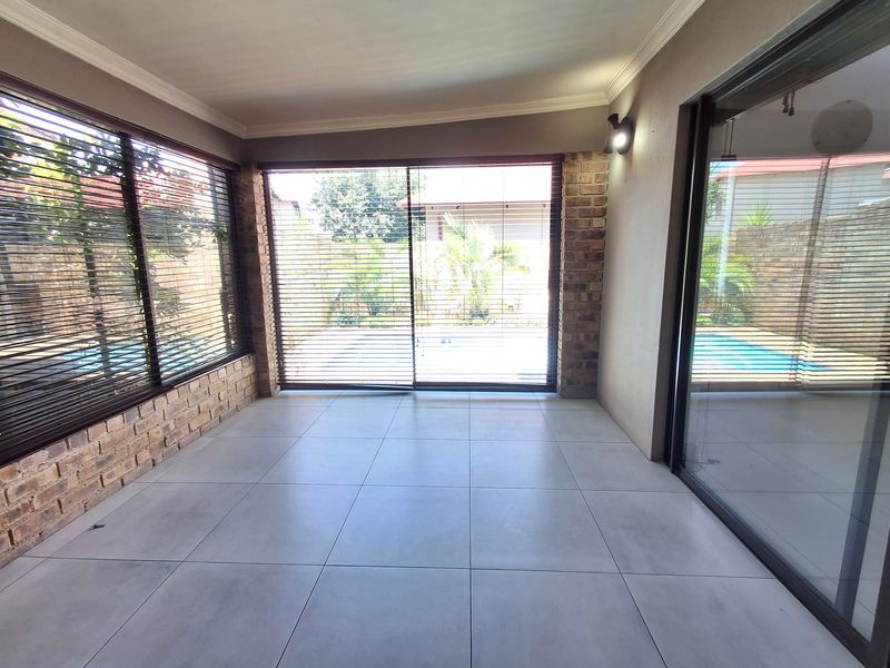 House Rental Monthly In Sandton - Photo 10