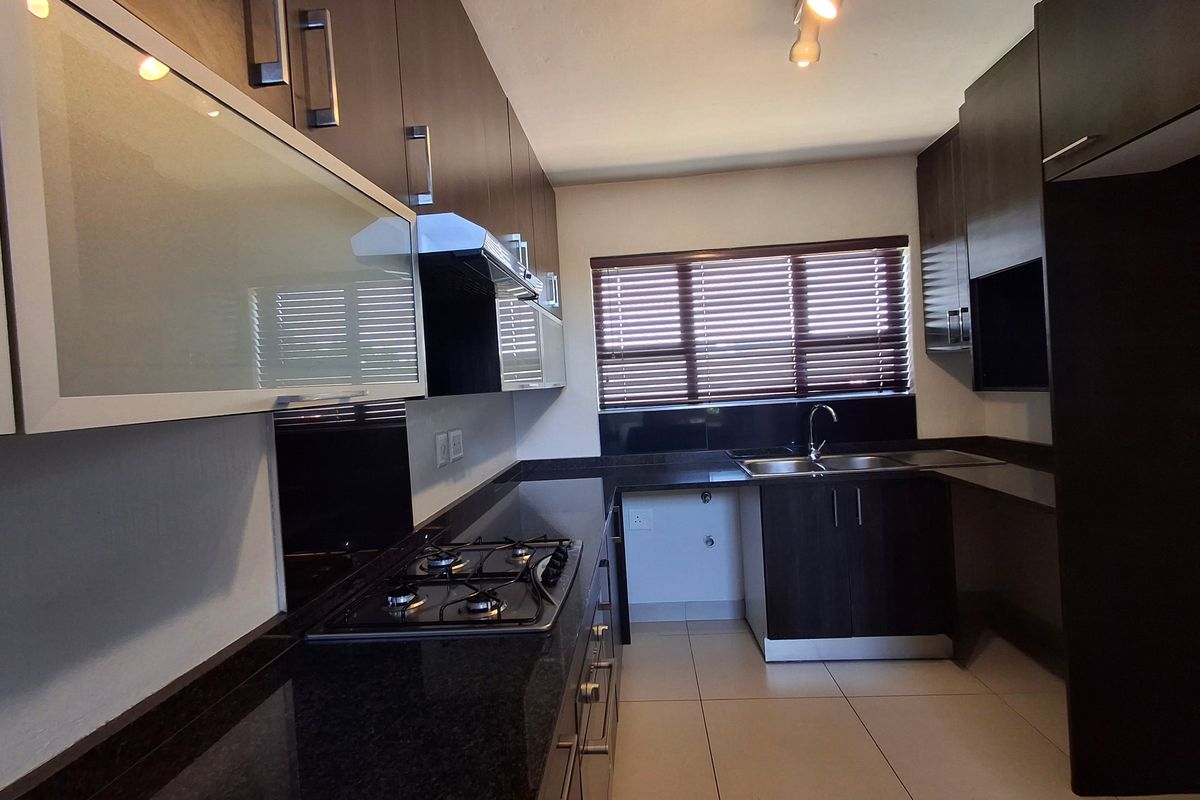 Townhouse For Sale In Sandton - Photo 5