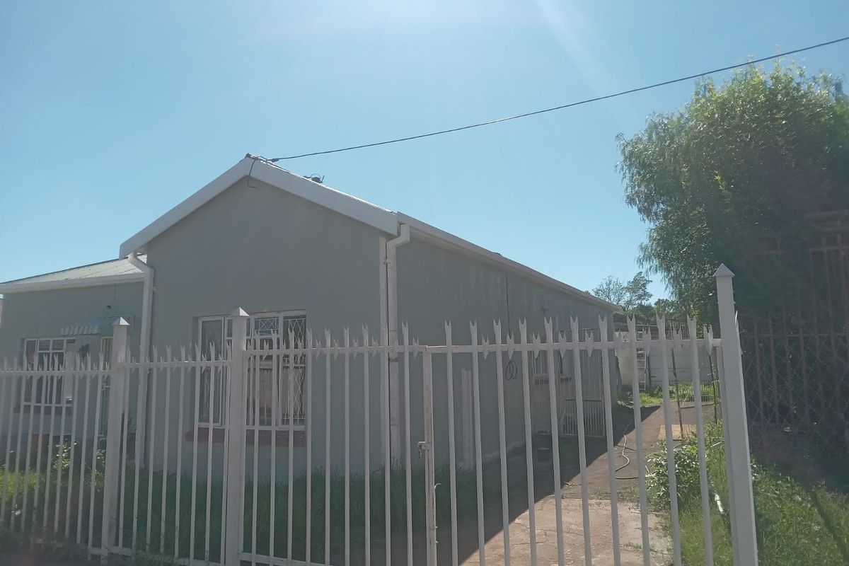 House Pending Sale In Steynsburg - Photo 2
