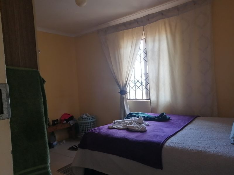 House For Sale In Soweto - Photo 10