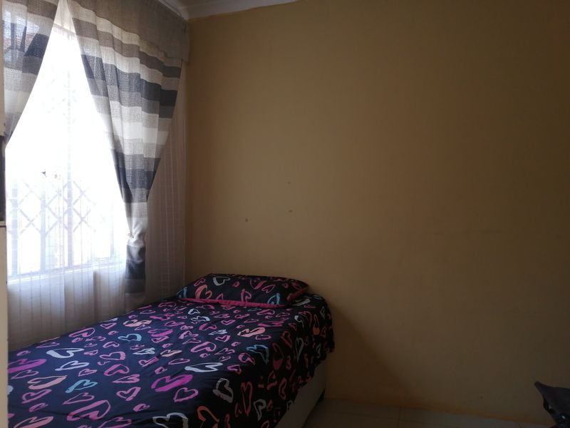 House For Sale In Soweto - Photo 8