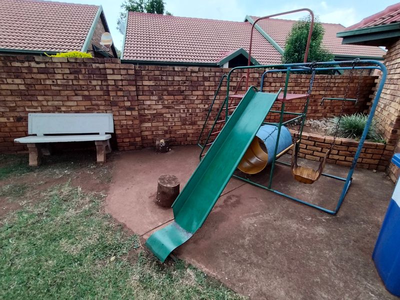 Townhouse For Sale In Centurion - Photo 8