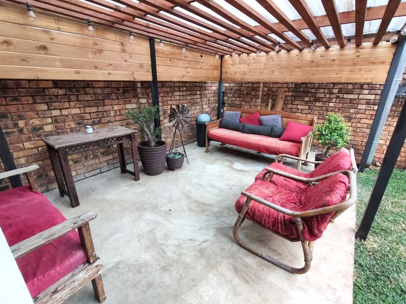 Townhouse For Sale In Centurion - Photo 3