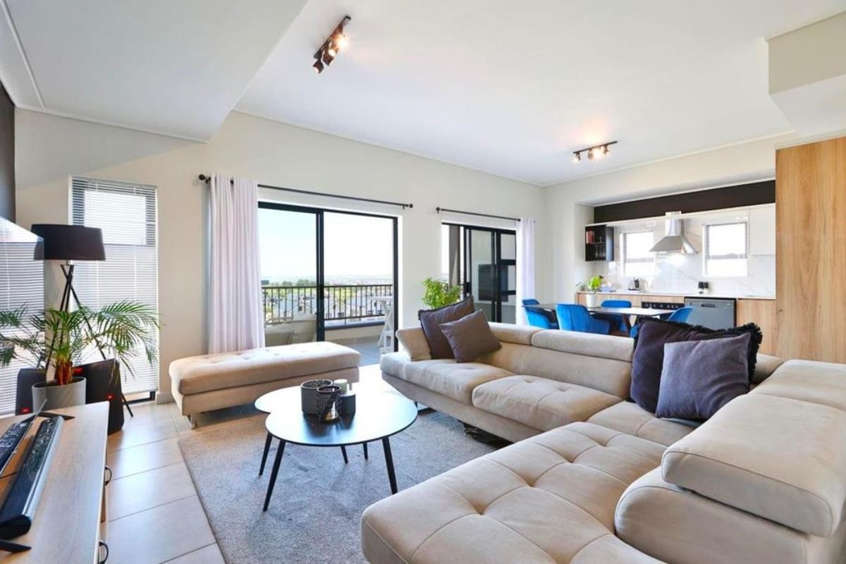 Townhouse For Sale In Midrand - Photo 4