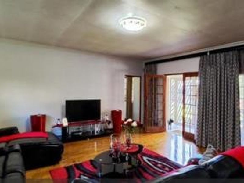 House For Sale In Kempton Park - Photo 9