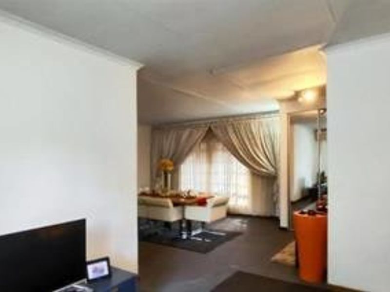 House For Sale In Kempton Park - Photo 8