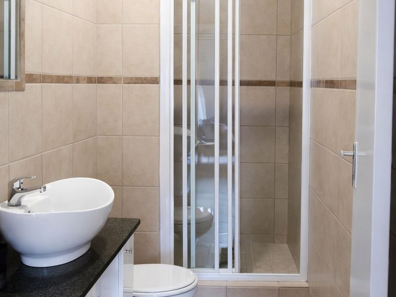 Apartment Rental Monthly In Sandton - Photo 5