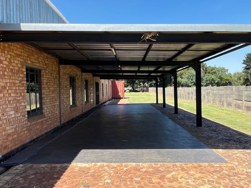 House For Sale In Benoni - Photo 7