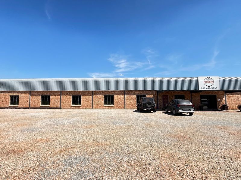 House For Sale In Benoni - Photo 2