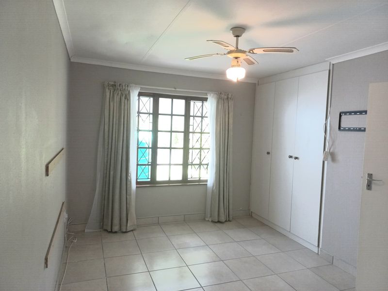 Townhouse For Sale In Port Edward - Photo 3