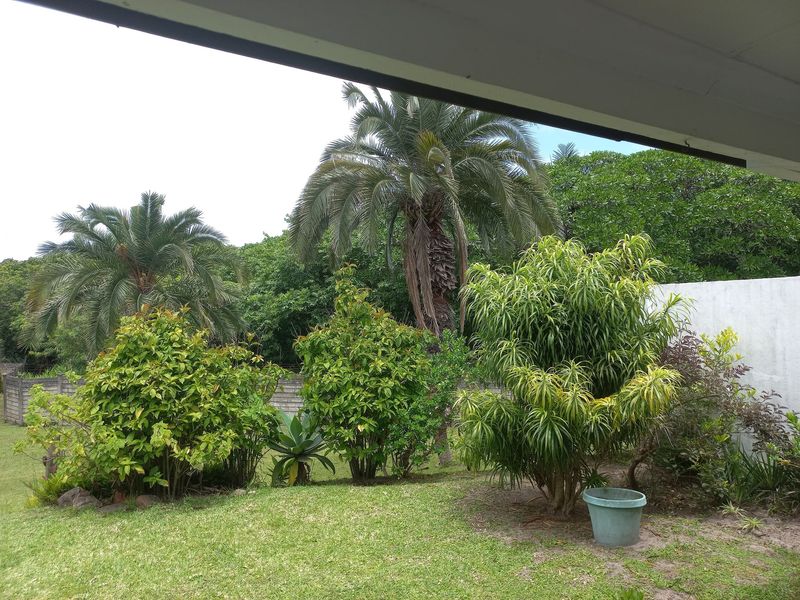 Townhouse For Sale In Port Edward - Photo 2