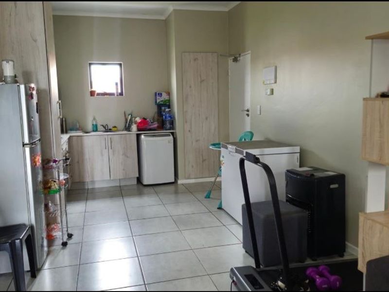 Apartment For Sale In Midrand - Photo 6
