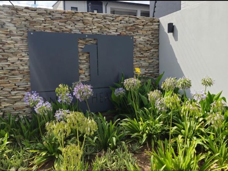 Apartment For Sale In Midrand - Photo 2