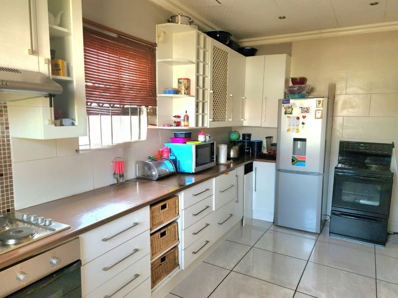 House For Sale In Bronkhorstspruit - Photo 8