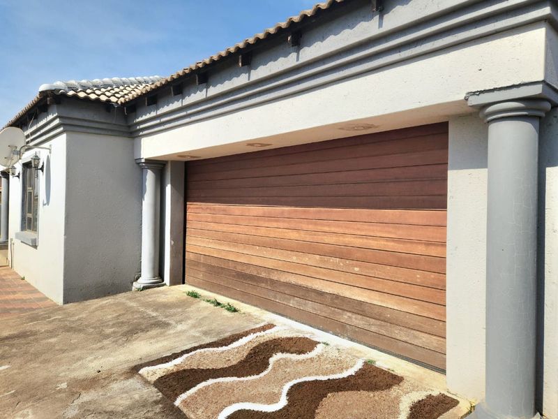 House For Sale In Bronkhorstspruit - Photo 2