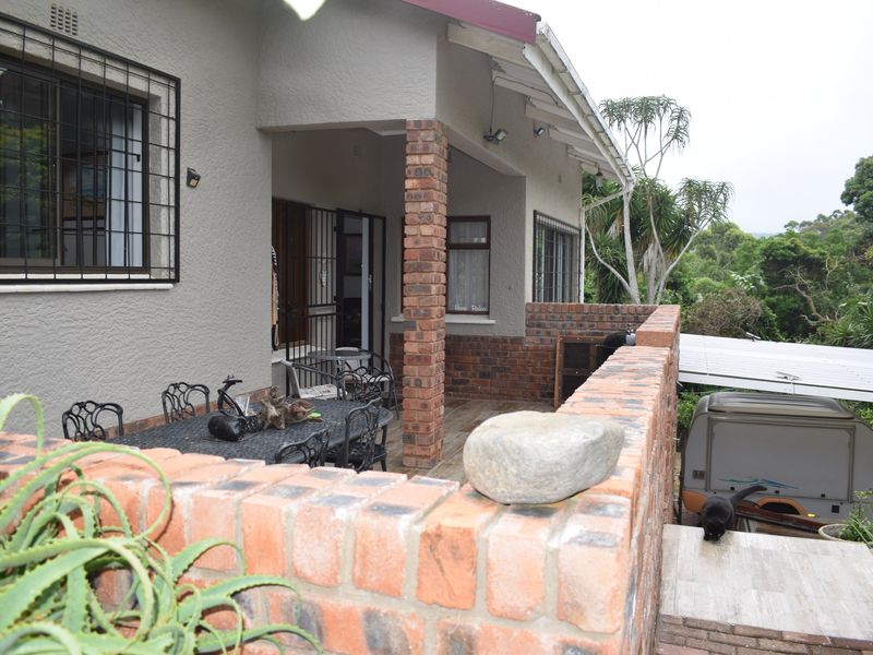 House For Sale In Port Edward - Photo 1