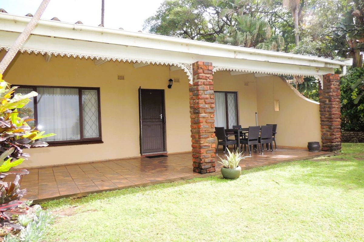 Townhouse For Sale In Margate - Photo 4