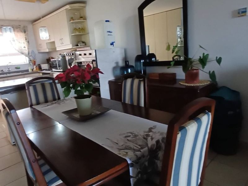 Apartment For Sale In Margate - Photo 10