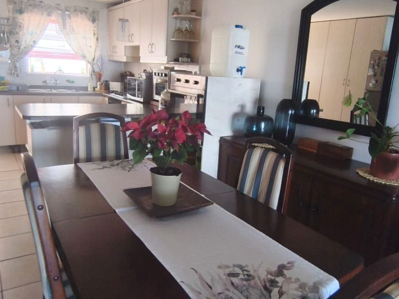 Apartment For Sale In Margate - Photo 9