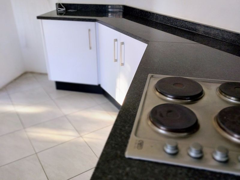 House Rental Monthly In Sandton - Photo 4