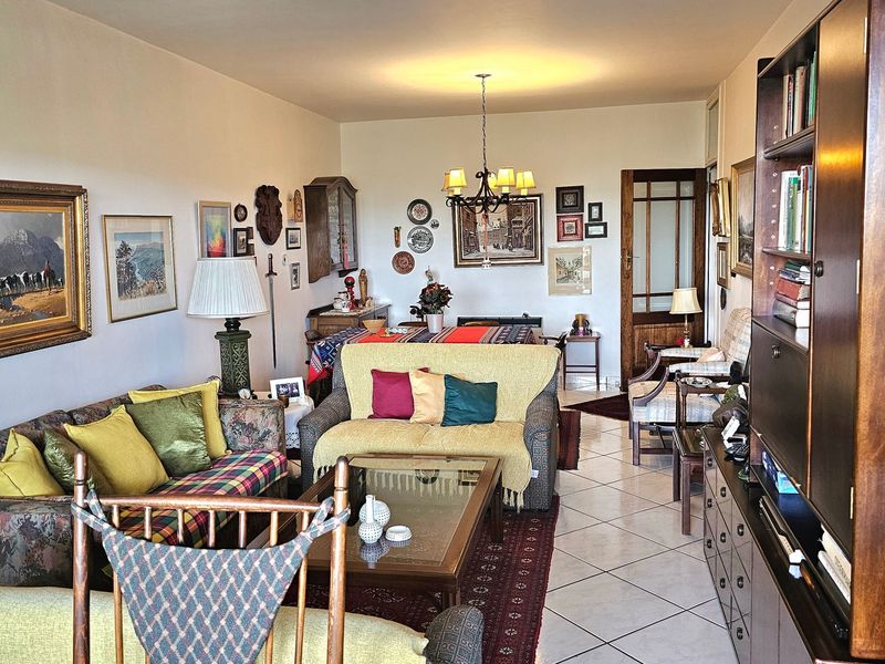 Apartment For Sale In Johannesburg - Photo 3