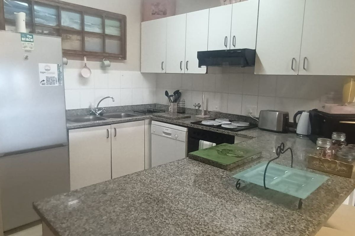 Apartment For Sale In Margate - Photo 4