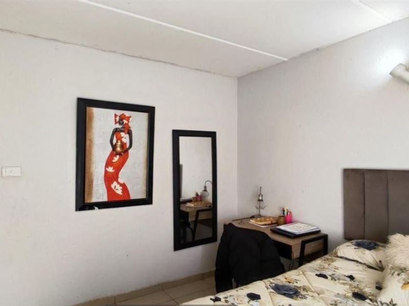 Apartment For Sale In Kempton Park - Photo 10