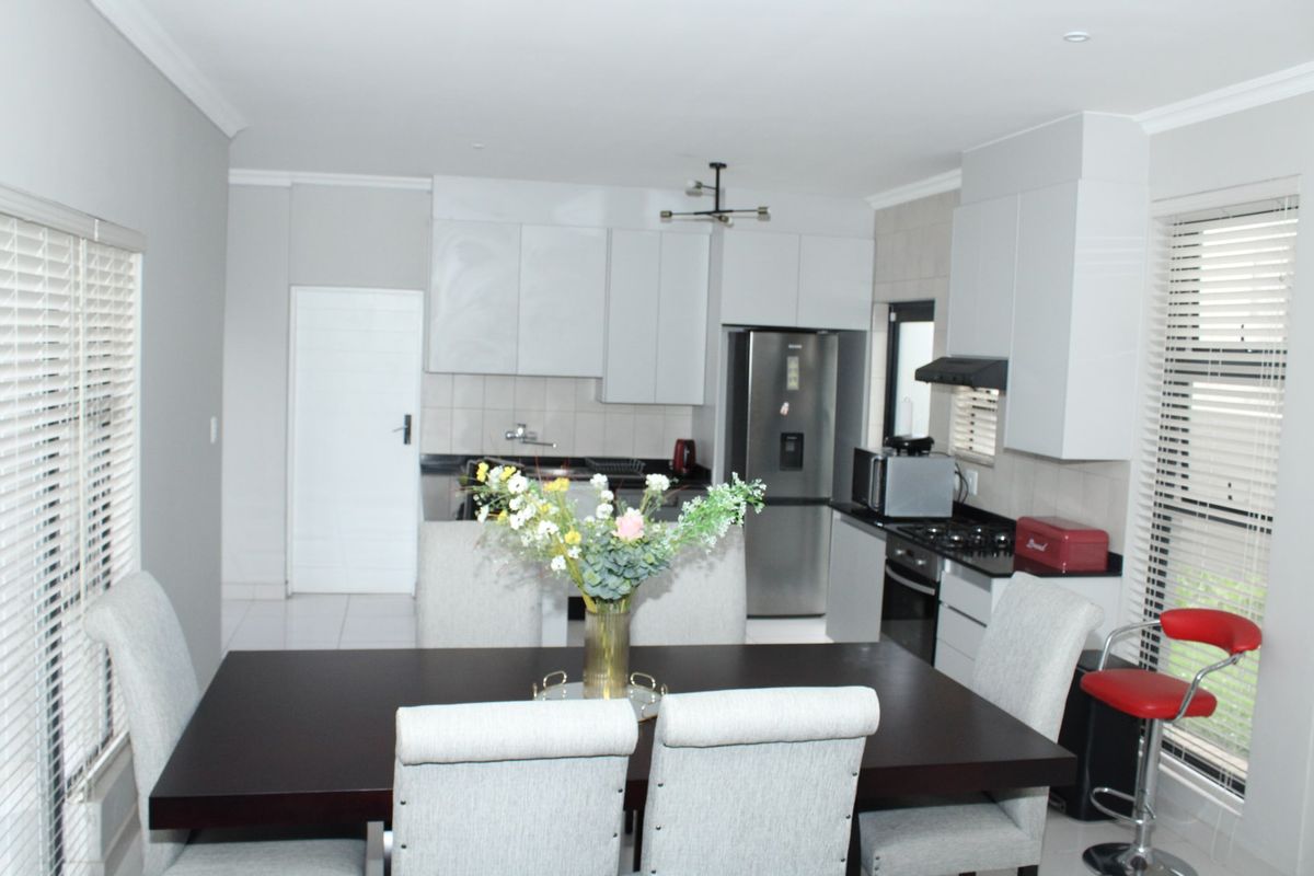 Cluster For Sale In Midrand - Photo 5