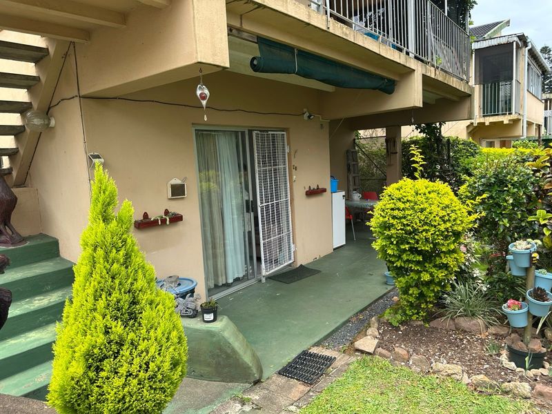 Townhouse For Sale In Hibberdene - Photo 3