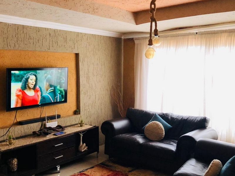 House For Sale In Evaton - Photo 6