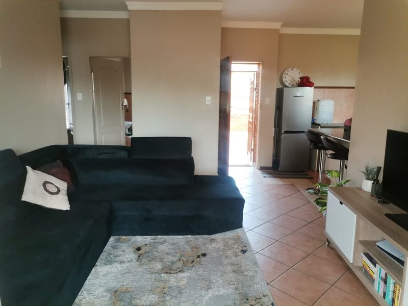 Apartment For Sale In Pretoria - Photo 8