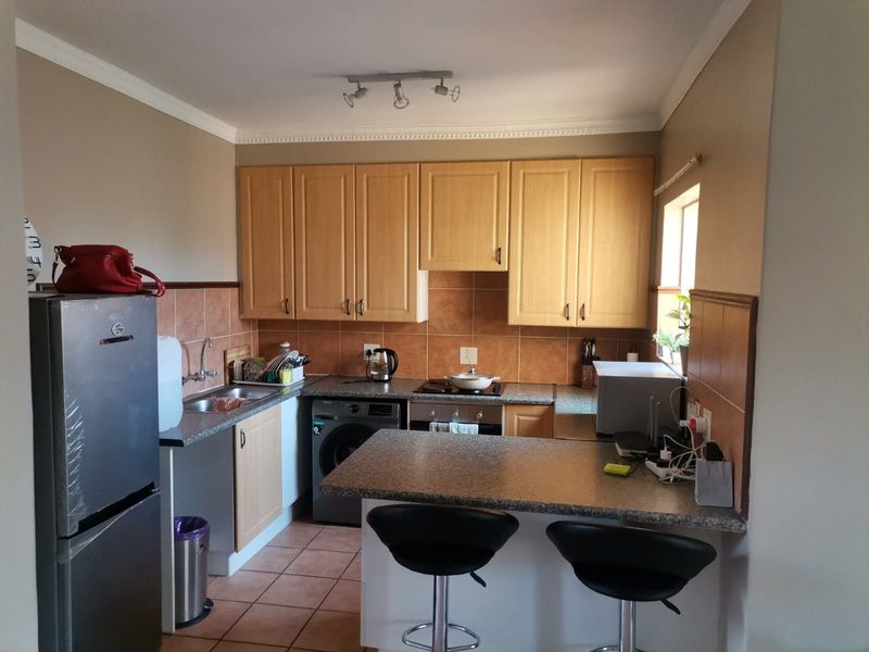 Apartment For Sale In Pretoria - Photo 3