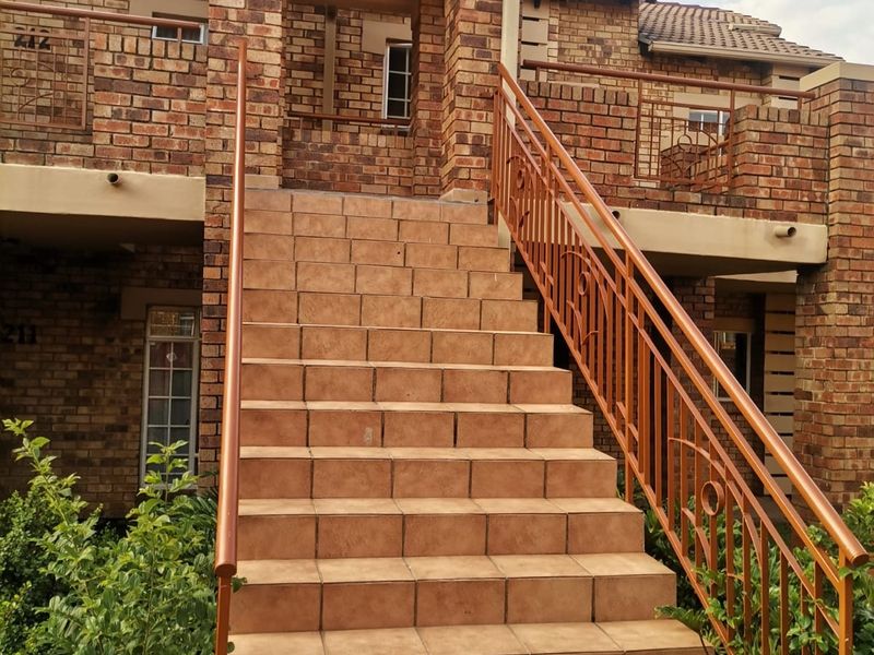 Apartment For Sale In Pretoria - Photo 1