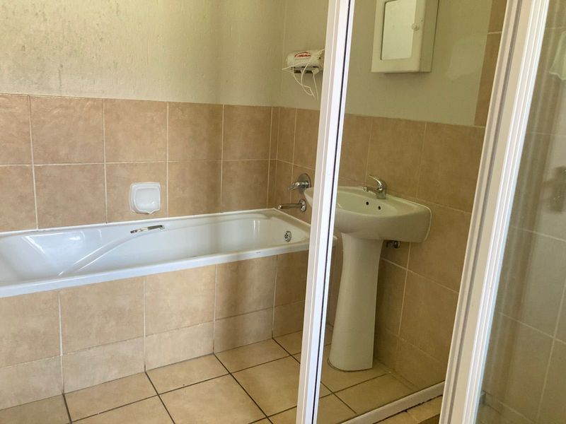 Apartment For Sale In Boksburg - Photo 6