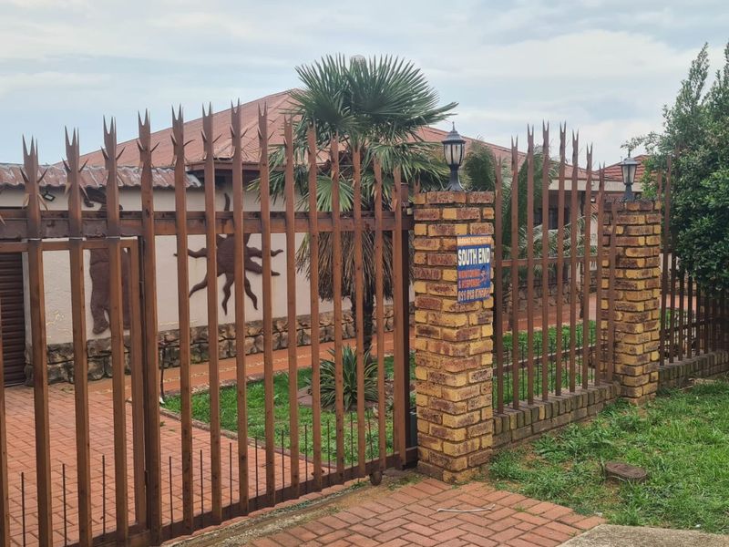 House For Sale In Alberton - Photo 1