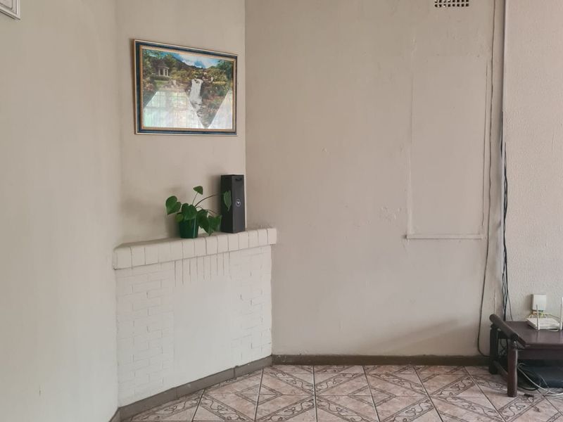 House For Sale In Alberton - Photo 9
