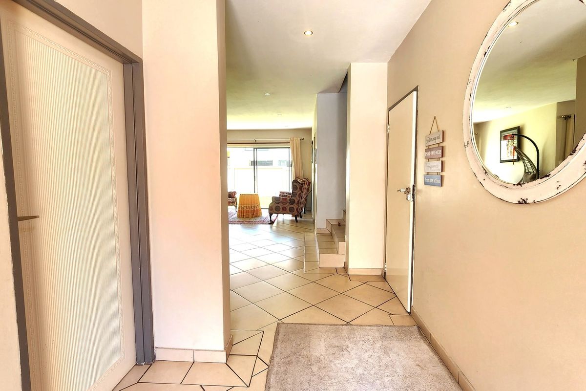 Townhouse For Sale In Centurion - Photo 2