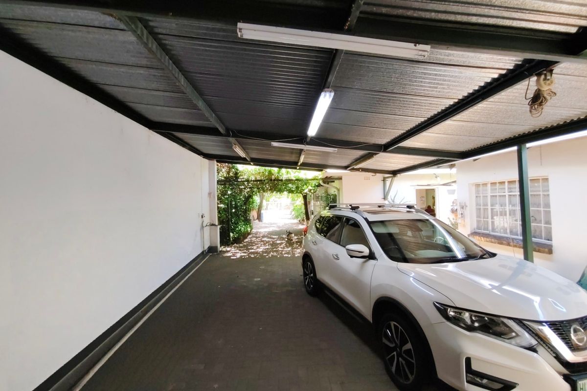 House For Sale In Bloemfontein - Photo 5