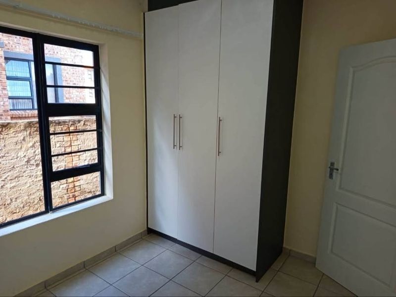Apartment For Sale In Benoni - Photo 7