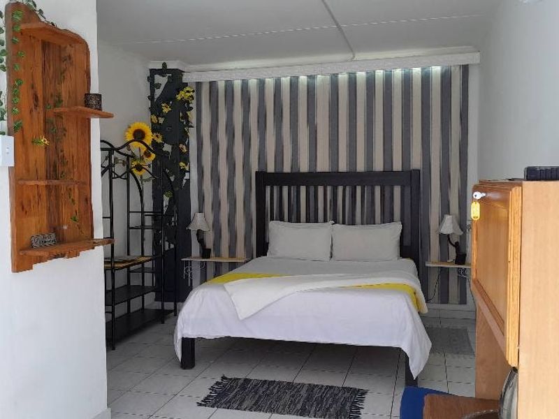 House For Sale In Benoni - Photo 5